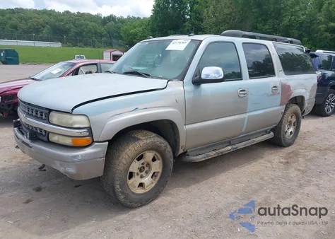2005 Chevrolet Suburban 1500 Z71 z USA, uszkodzony, nr VIN 3GNFK16Z15G258117
